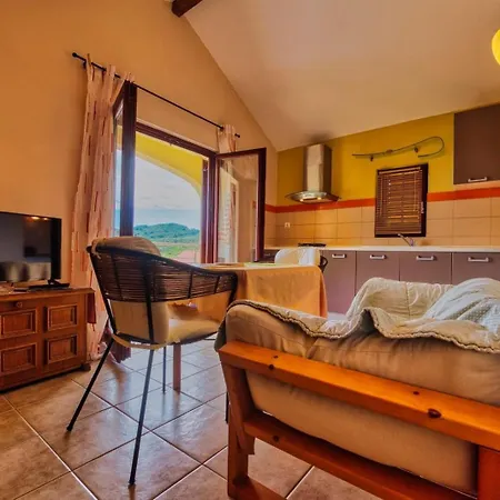 With Parking Space Sali, Dugi Otok - 24032 サリ