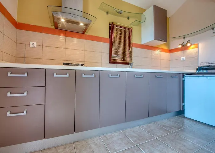 With Parking Space Sali, Dugi Otok - 24032 Апартаменты Сали