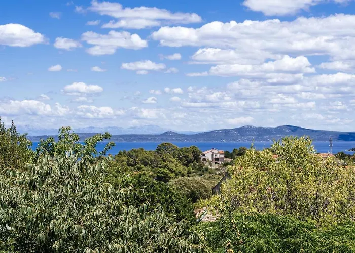 With Parking Space Sali, Dugi Otok - 24032 Апартаменты Сали